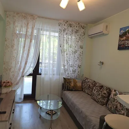 Paradise 105 Apartment Primorsko