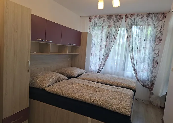 Apartment Paradise 105